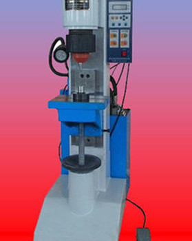 無(wú)鉚釘鉚接機(jī)的鉚釘工藝和傳統(tǒng)工藝相比有哪些優(yōu)點(diǎn)？