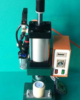 為何液壓鉚接機(jī)采用遠(yuǎn)程無壓卸荷呢？