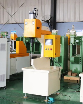 寧波徑向鉚接機廠家要怎么選擇？