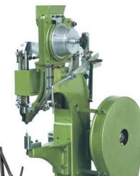 哪些因素會(huì)影響到鉚接機(jī)價(jià)格和質(zhì)量？